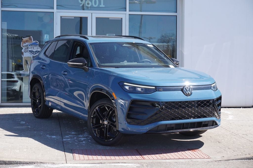 2026 Volkswagen Tiguan 2.0T SE R-Line Black