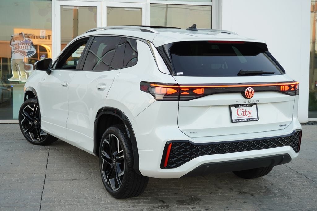 2025 Volkswagen Tiguan 2.0T SEL R-Line