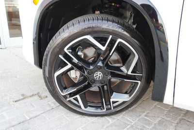 2025 Volkswagen Tiguan 2.0T SEL R-Line