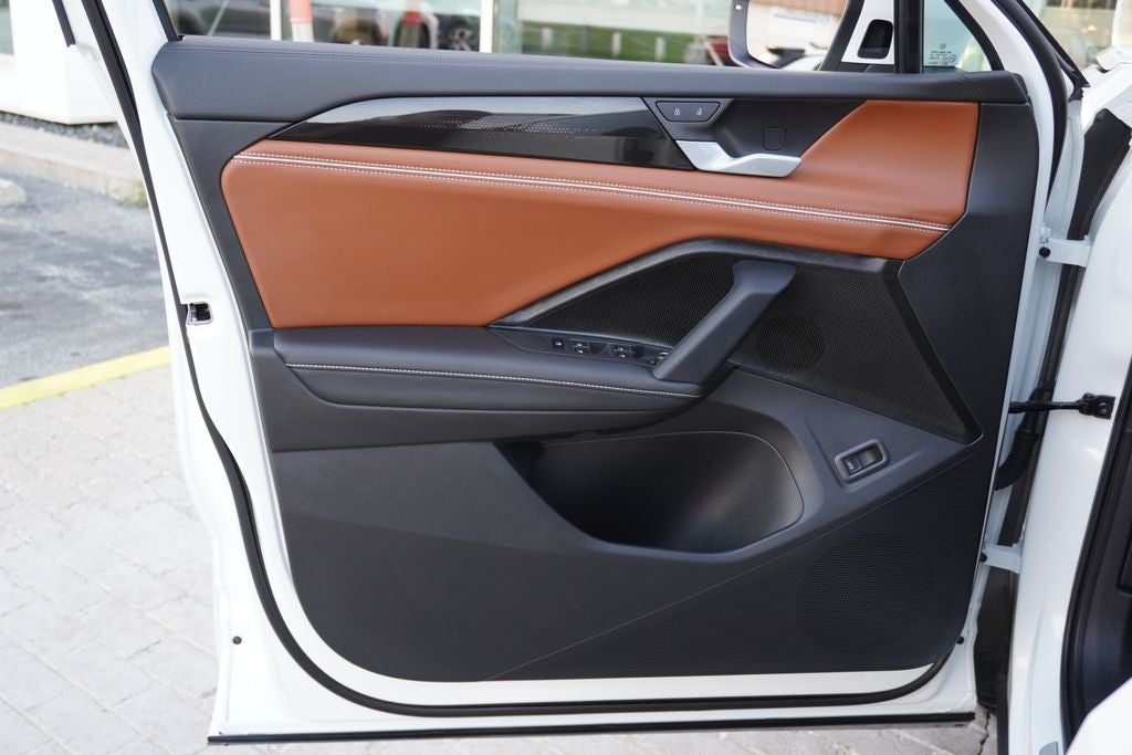 2025 Volkswagen Tiguan 2.0T SEL R-Line