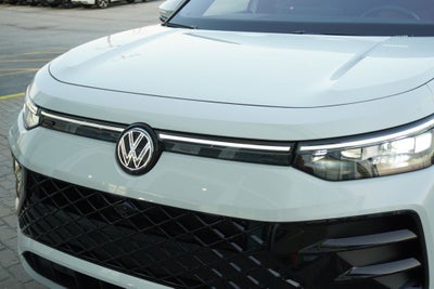 2025 Volkswagen Tiguan 2.0T SEL R-Line