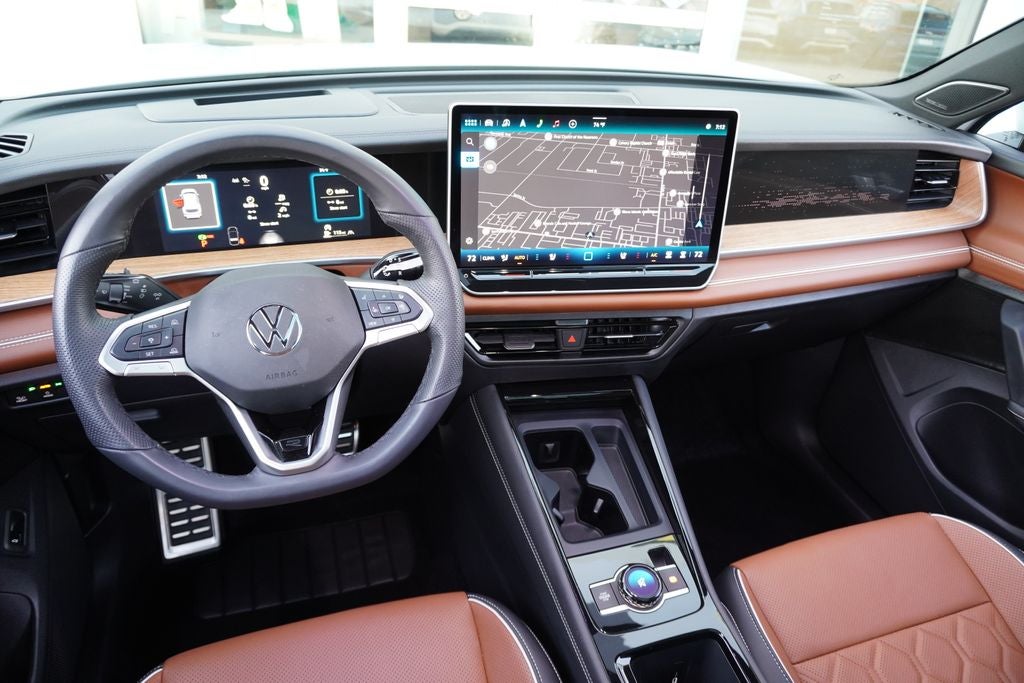 2025 Volkswagen Tiguan 2.0T SEL R-Line