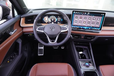 2025 Volkswagen Tiguan 2.0T SEL R-Line