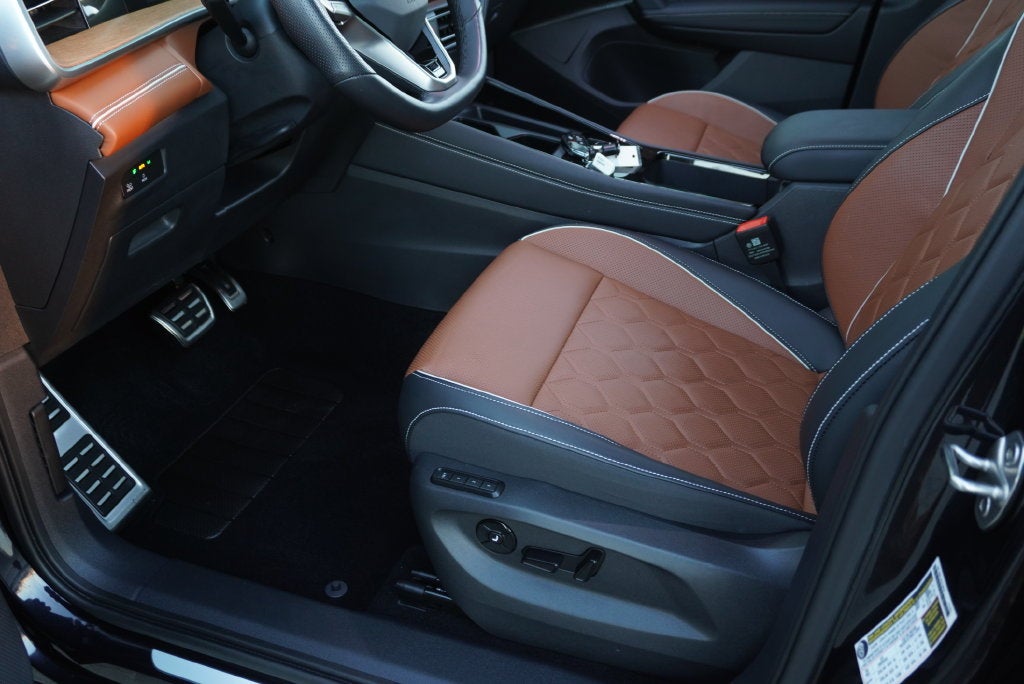2025 Volkswagen Tiguan 2.0T SEL R-Line