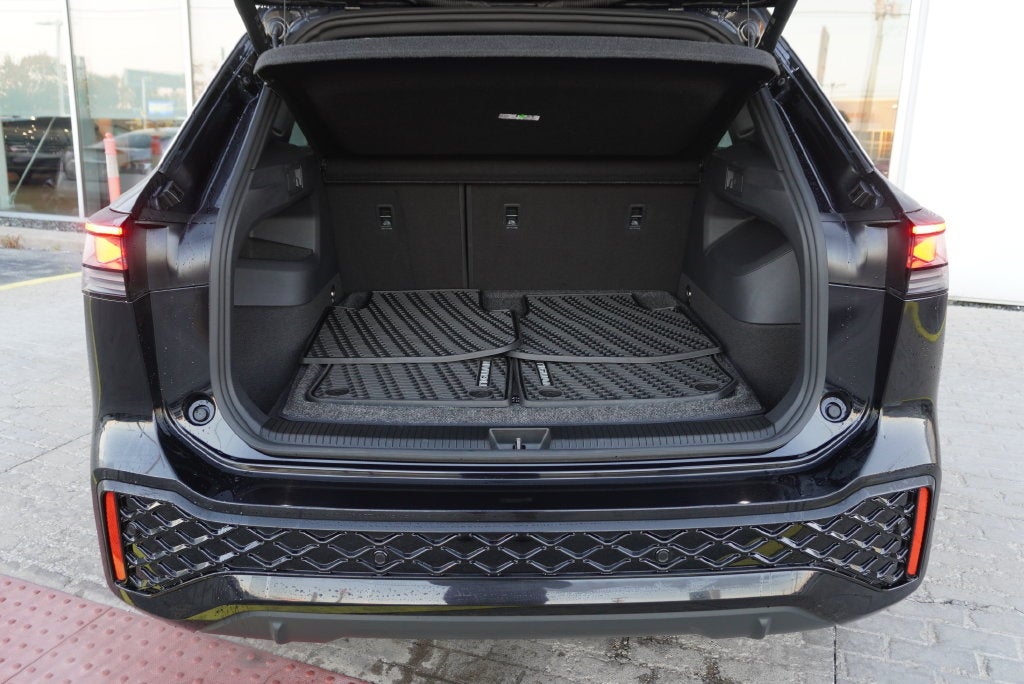 2025 Volkswagen Tiguan 2.0T SEL R-Line