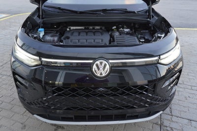 2025 Volkswagen Tiguan 2.0T SEL R-Line
