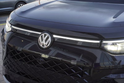 2025 Volkswagen Tiguan 2.0T SEL R-Line
