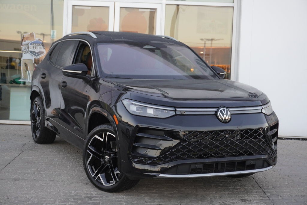 2025 Volkswagen Tiguan 2.0T SEL R-Line