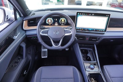 2025 Volkswagen Tiguan 2.0T SEL R-Line