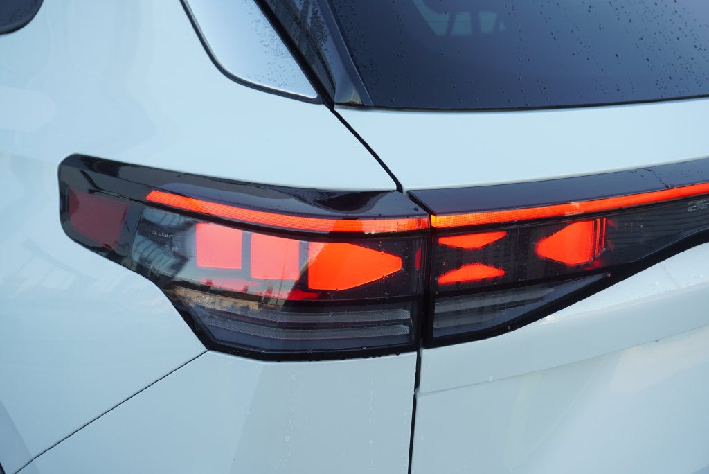2025 Volkswagen Tiguan 2.0T SEL R-Line