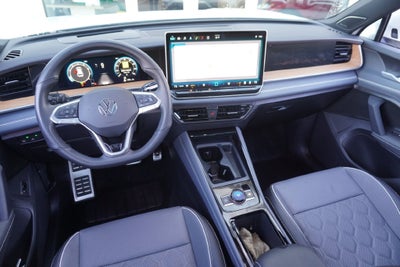 2025 Volkswagen Tiguan 2.0T SEL R-Line