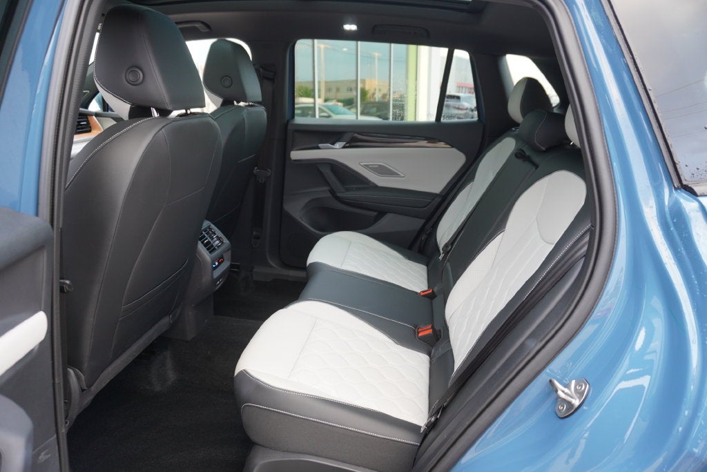 2025 Volkswagen Tiguan 2.0T SEL R-Line