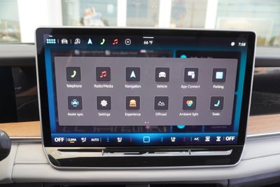 2025 Volkswagen Tiguan 2.0T SEL R-Line
