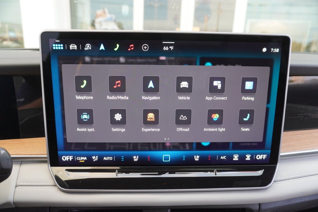 2025 Volkswagen Tiguan 2.0T SEL R-Line