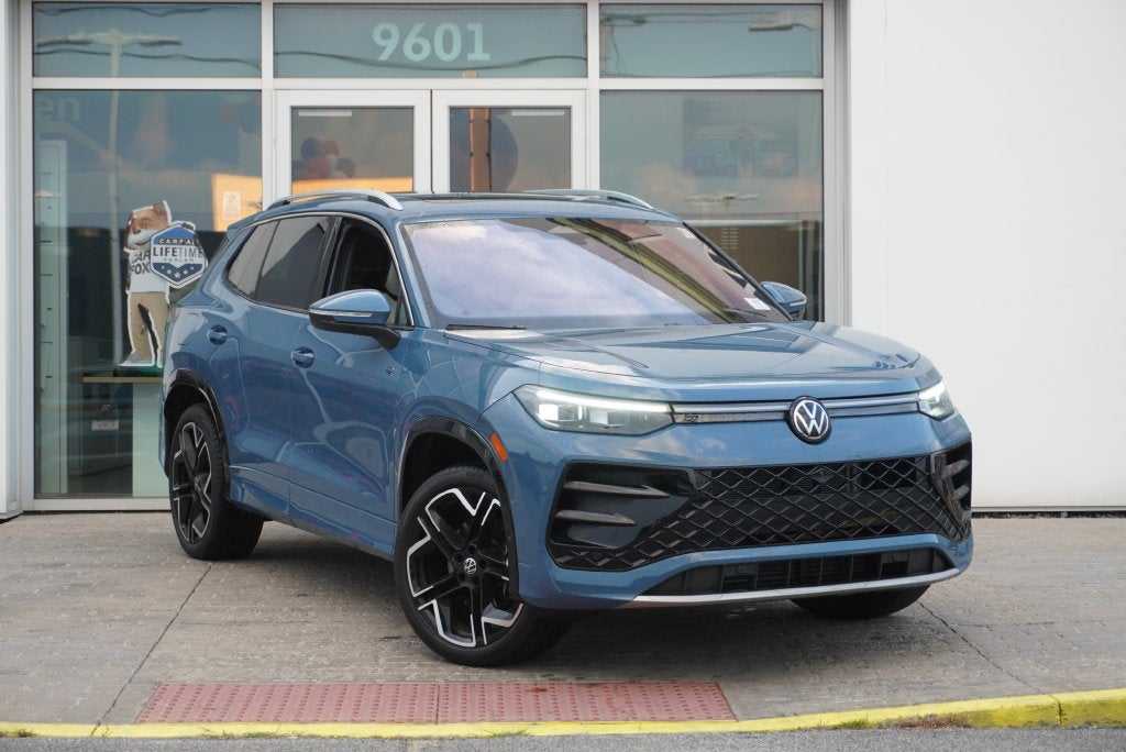 2025 Volkswagen Tiguan 2.0T SEL R-Line