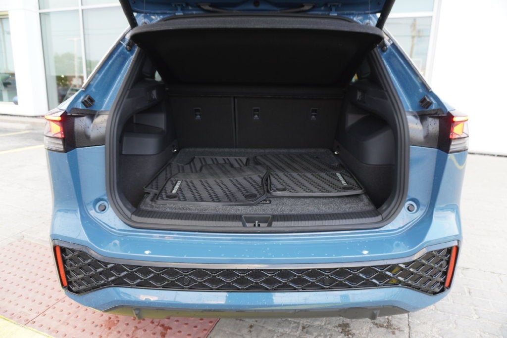 2025 Volkswagen Tiguan 2.0T SEL R-Line