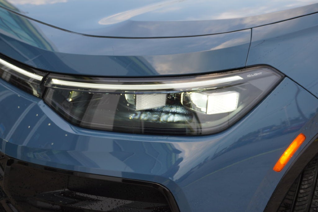 2025 Volkswagen Tiguan 2.0T SEL R-Line