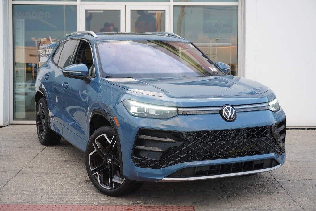 2025 Volkswagen Tiguan 2.0T SEL R-Line