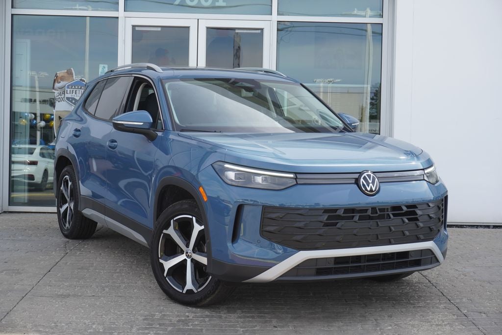 2025 Volkswagen Tiguan 2.0T SE