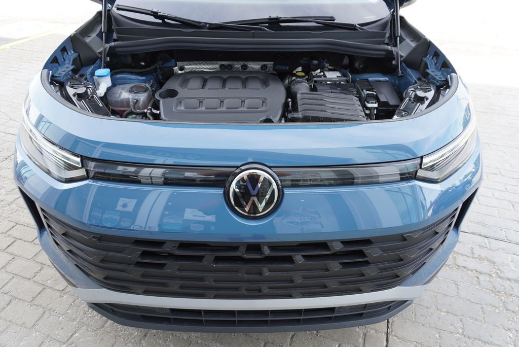 2025 Volkswagen Tiguan 2.0T SE