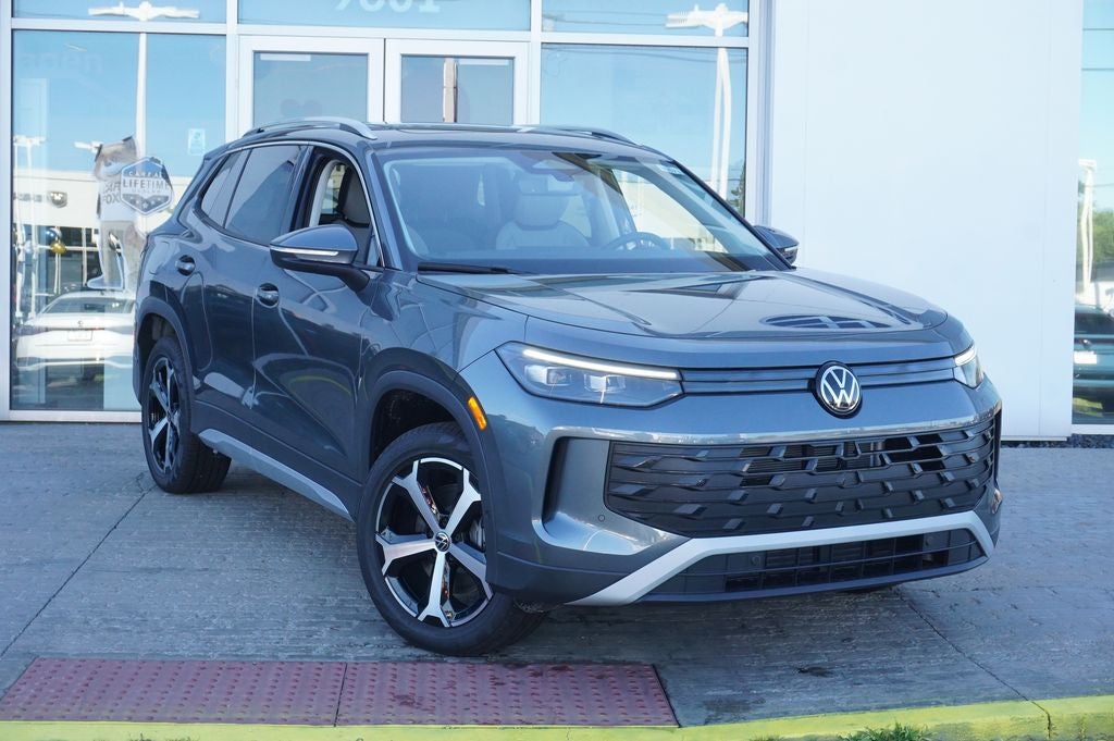 2026 Volkswagen Tiguan 2.0T SE