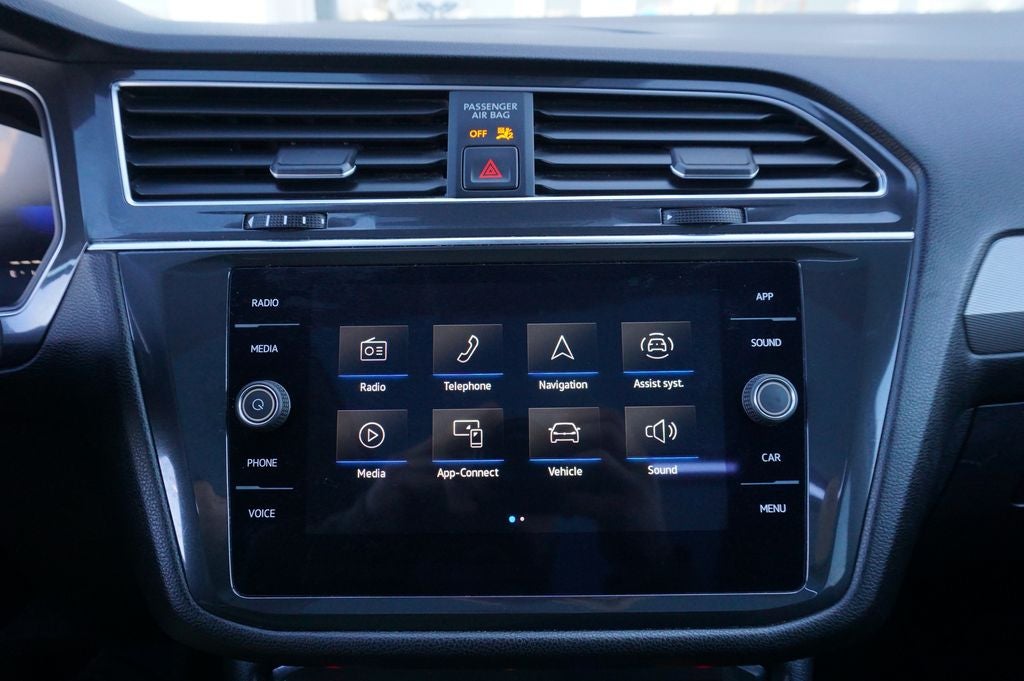 2023 Volkswagen Tiguan 2.0T SE