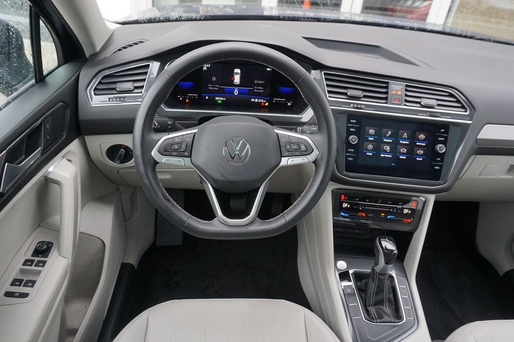 2023 Volkswagen Tiguan 2.0T SE