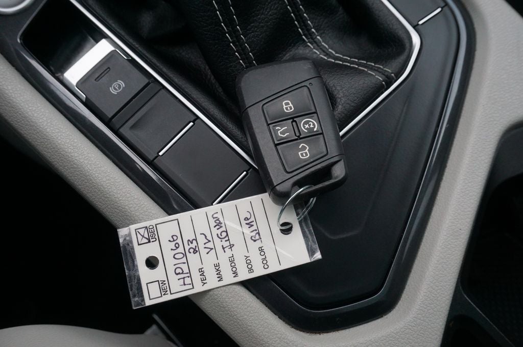 2023 Volkswagen Tiguan 2.0T SE