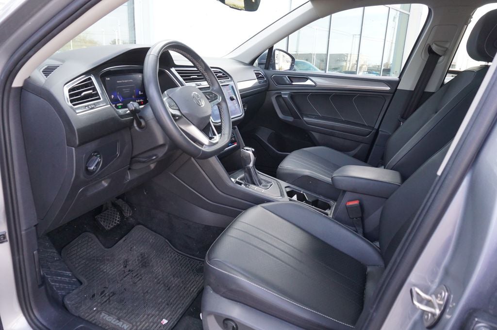 2023 Volkswagen Tiguan 2.0T SE