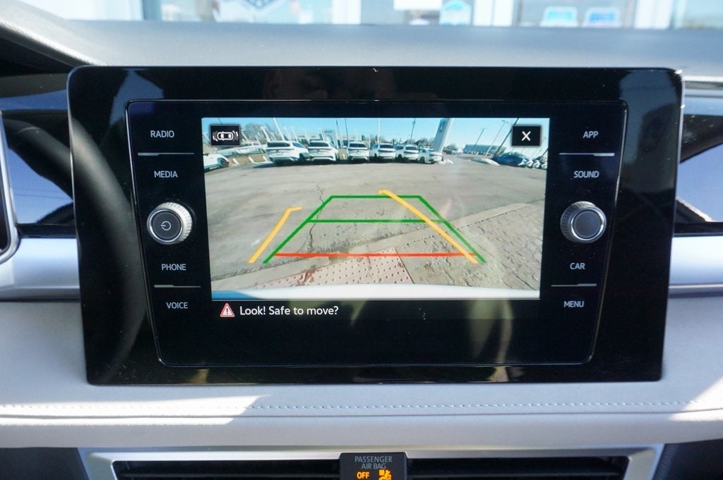 2025 Volkswagen Taos 1.5T SE