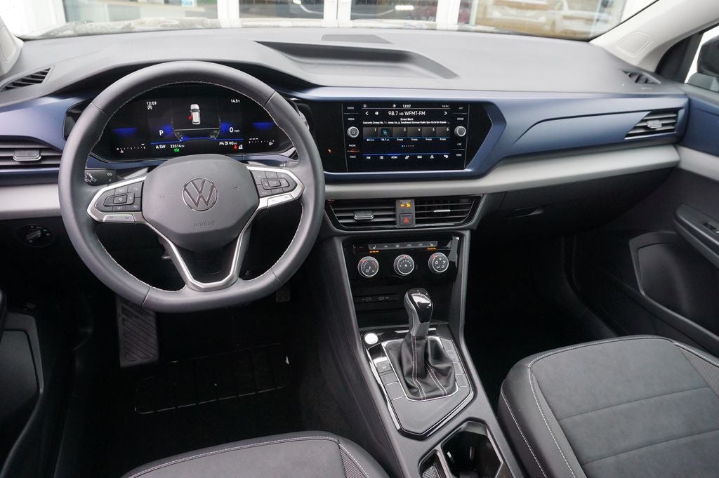 2023 Volkswagen Taos 1.5T SE