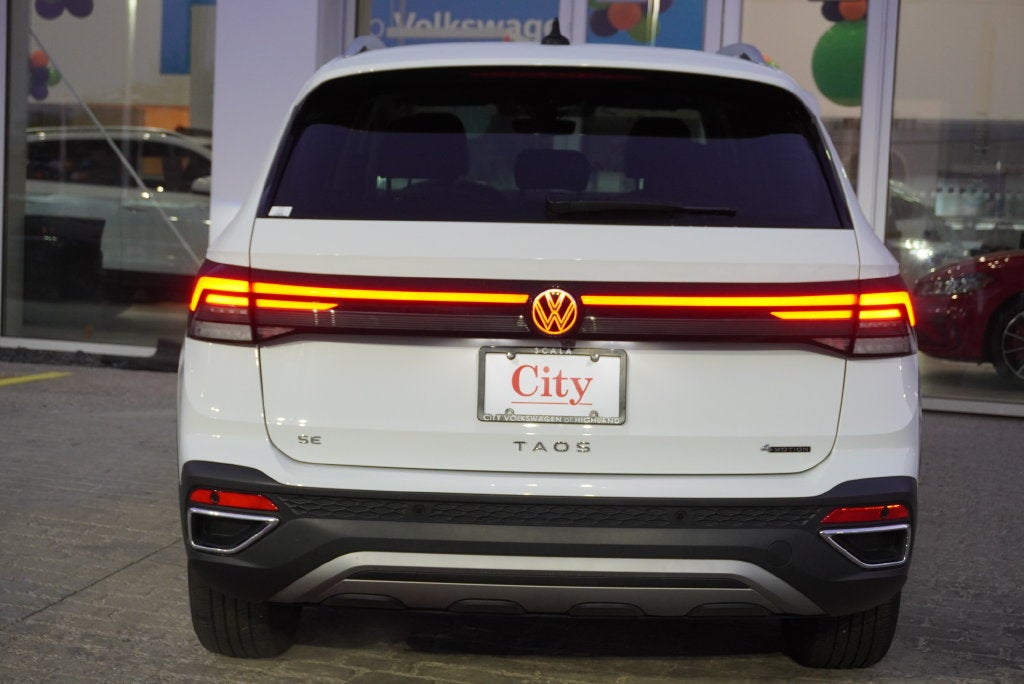 2025 Volkswagen Taos 1.5T SE