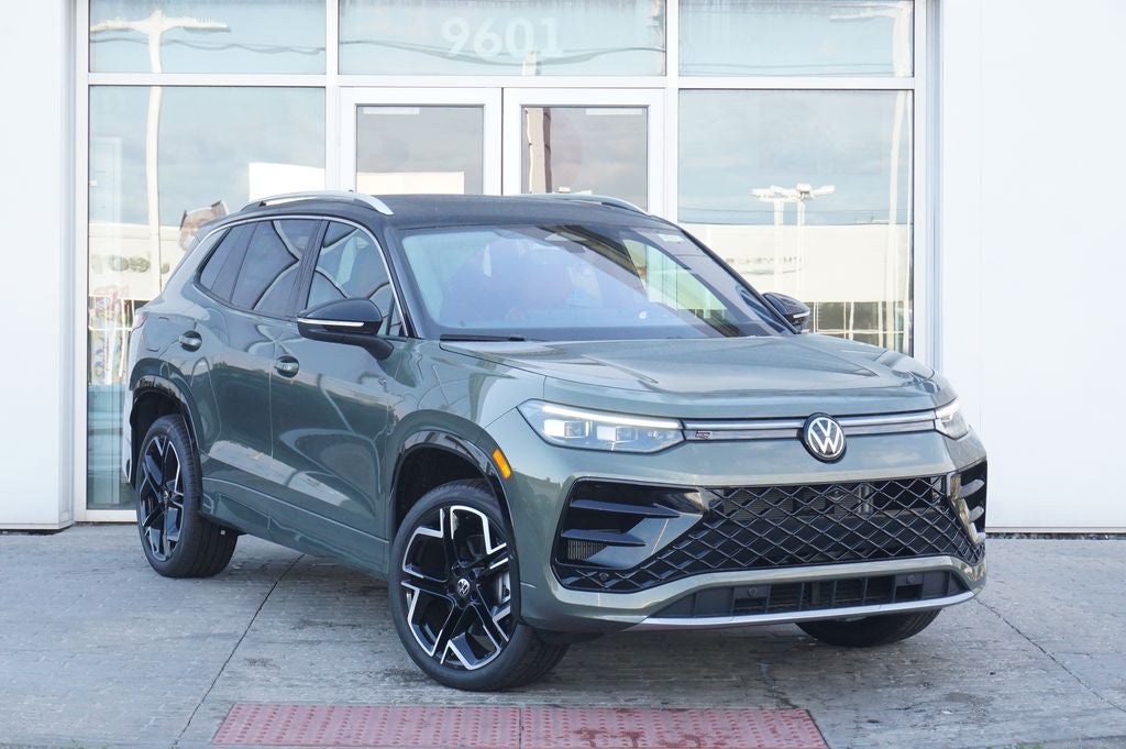 2026 Volkswagen Tiguan 2.0T SEL R-Line Turbo