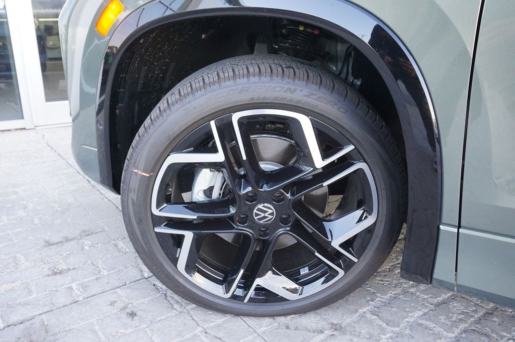 2026 Volkswagen Tiguan 2.0T SEL R-Line Turbo