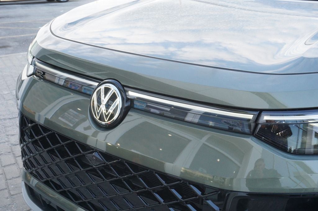 2026 Volkswagen Tiguan 2.0T SEL R-Line Turbo