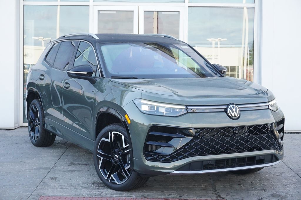 2026 Volkswagen Tiguan 2.0T SEL R-Line Turbo