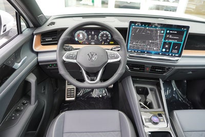 2026 Volkswagen Tiguan 2.0T SEL R-Line Turbo