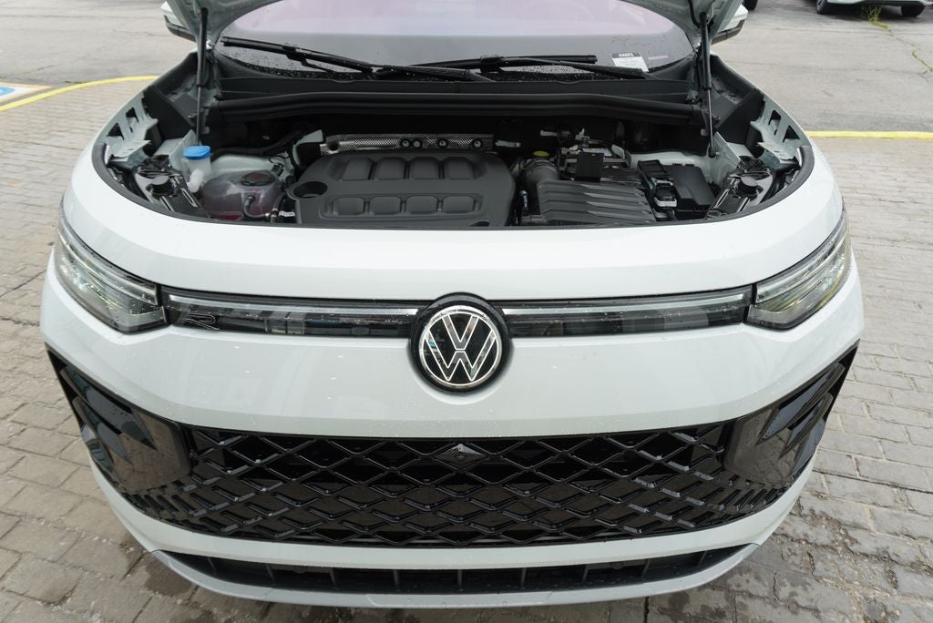 2026 Volkswagen Tiguan 2.0T SEL R-Line Turbo