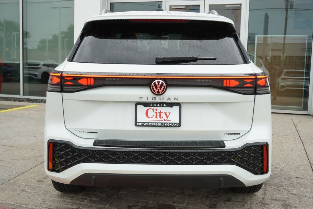 2026 Volkswagen Tiguan 2.0T SEL R-Line Turbo
