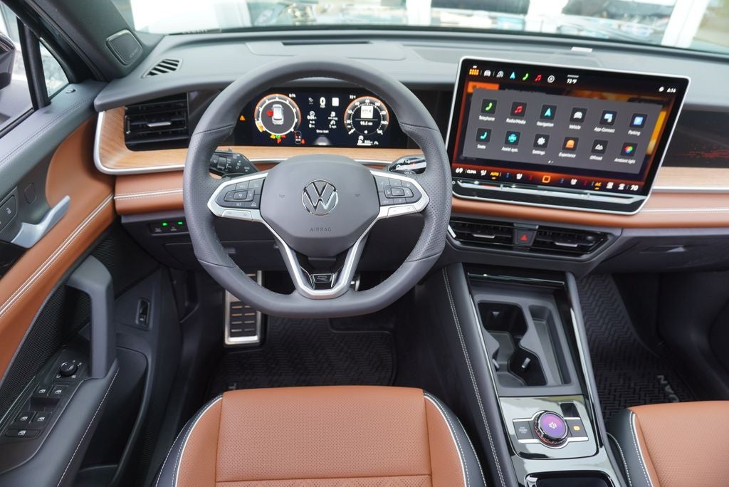 2026 Volkswagen Tiguan 2.0T SEL R-Line Turbo