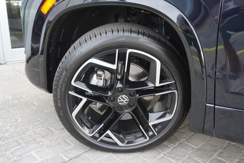 2026 Volkswagen Tiguan 2.0T SEL R-Line Turbo