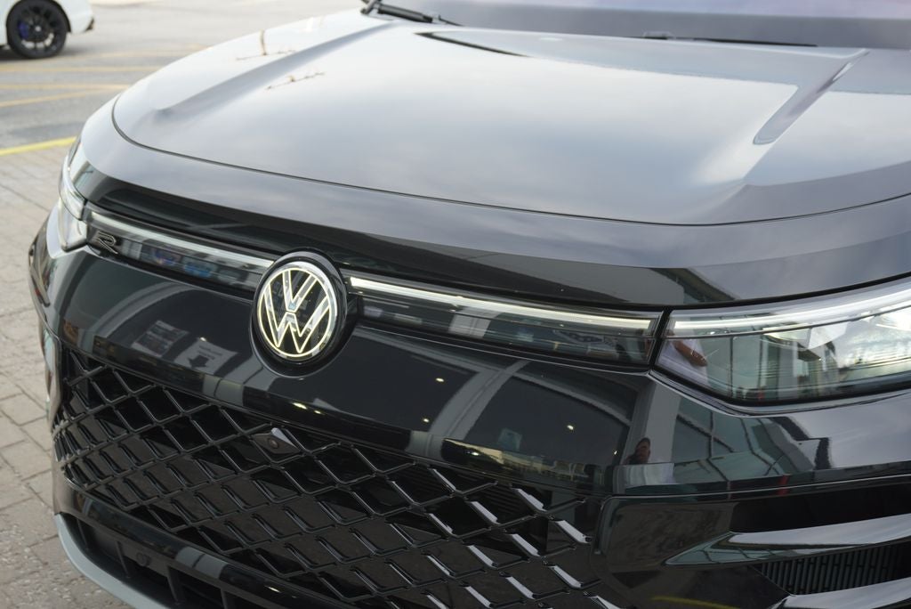 2026 Volkswagen Tiguan 2.0T SEL R-Line Turbo