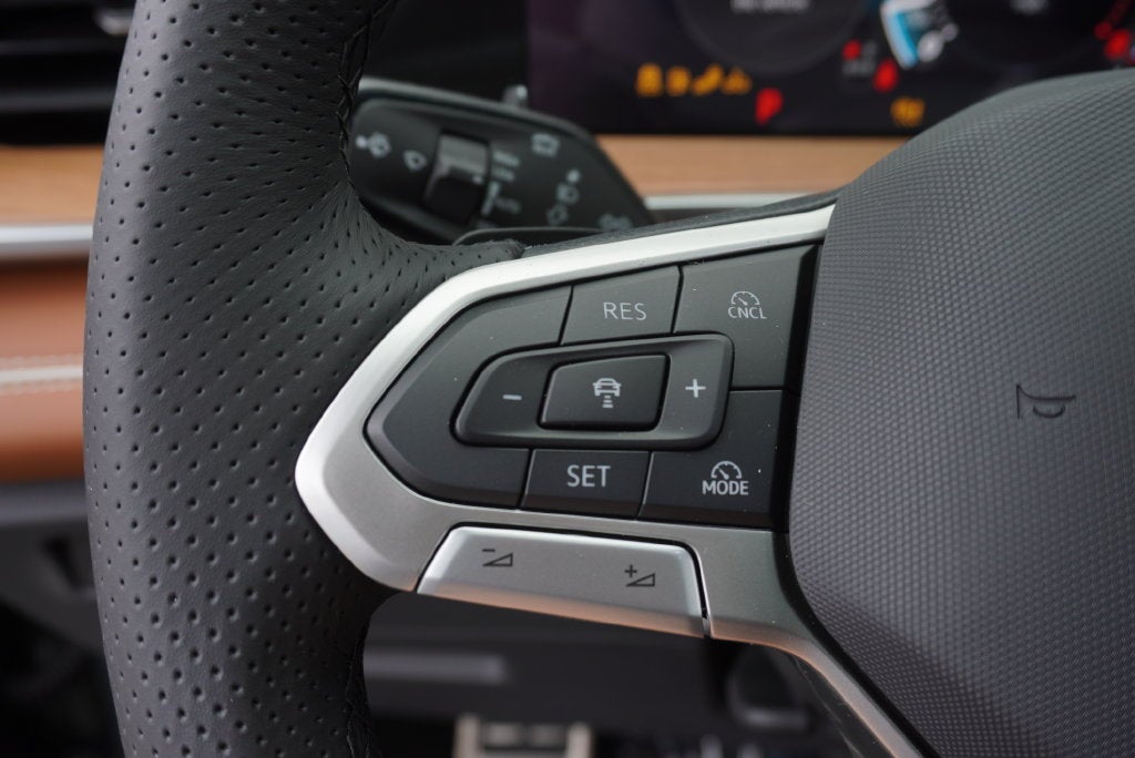 2026 Volkswagen Tiguan SEL R-Line Turbo