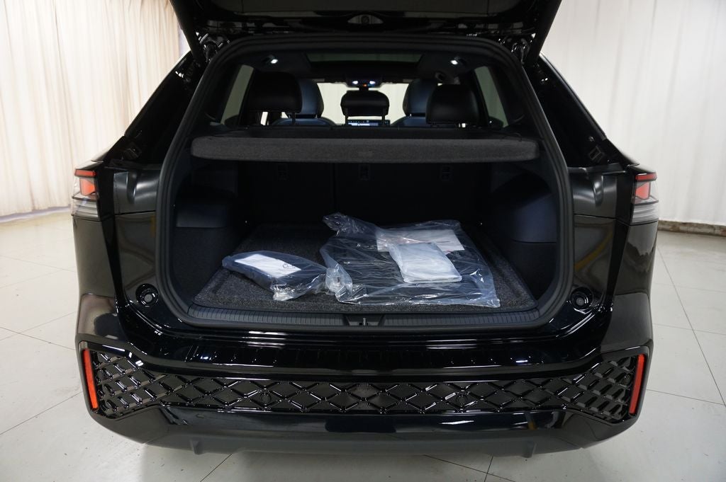 2026 Volkswagen Tiguan 2.0T SEL R-Line Turbo