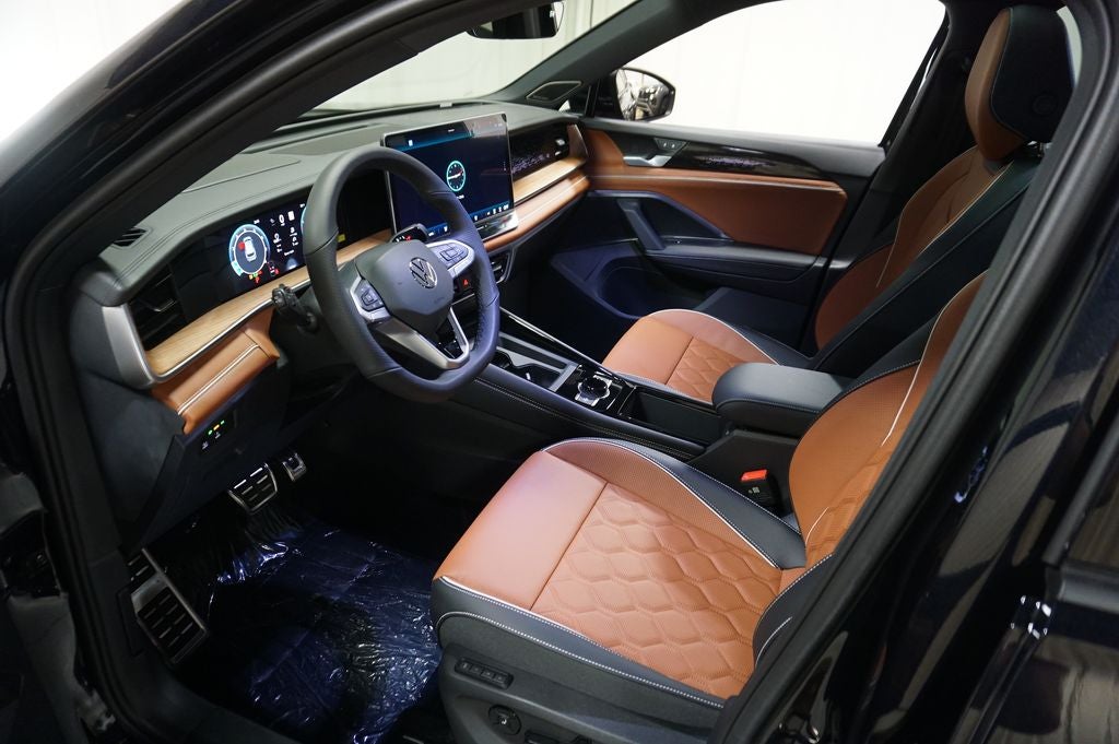 2026 Volkswagen Tiguan 2.0T SEL R-Line Turbo