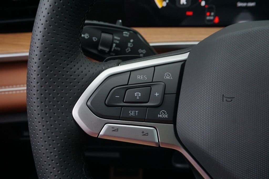2026 Volkswagen Tiguan 2.0T SEL R-Line Turbo