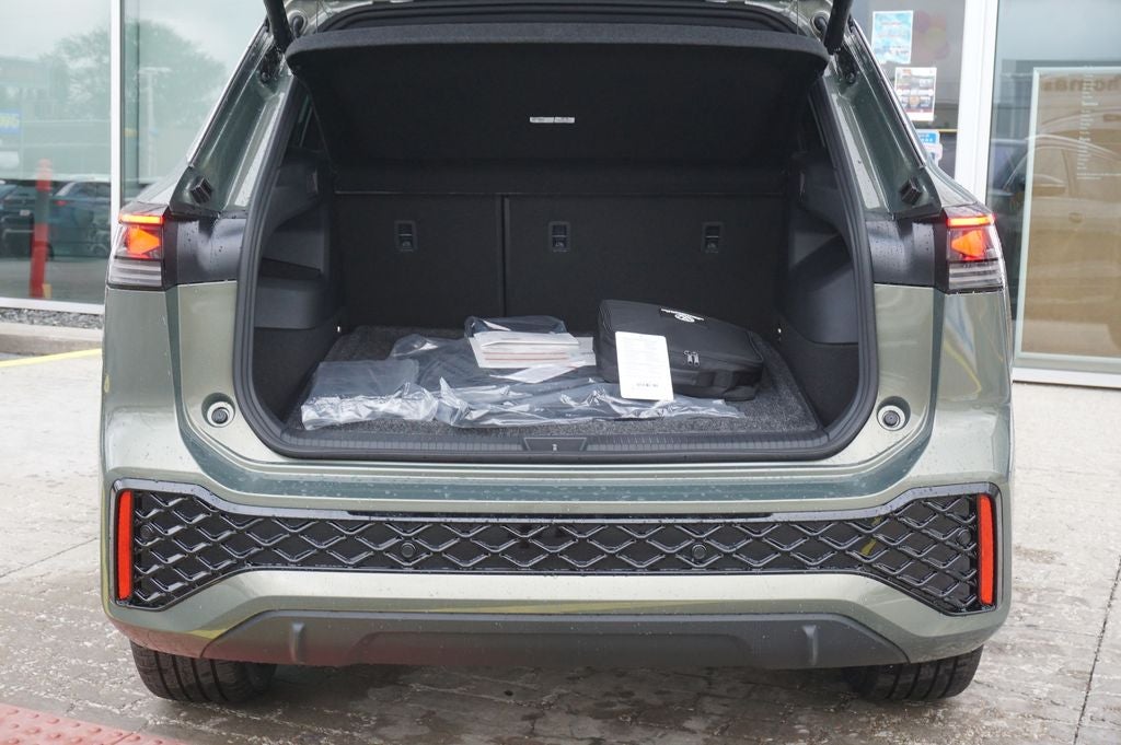 2026 Volkswagen Tiguan 2.0T SEL R-Line Turbo