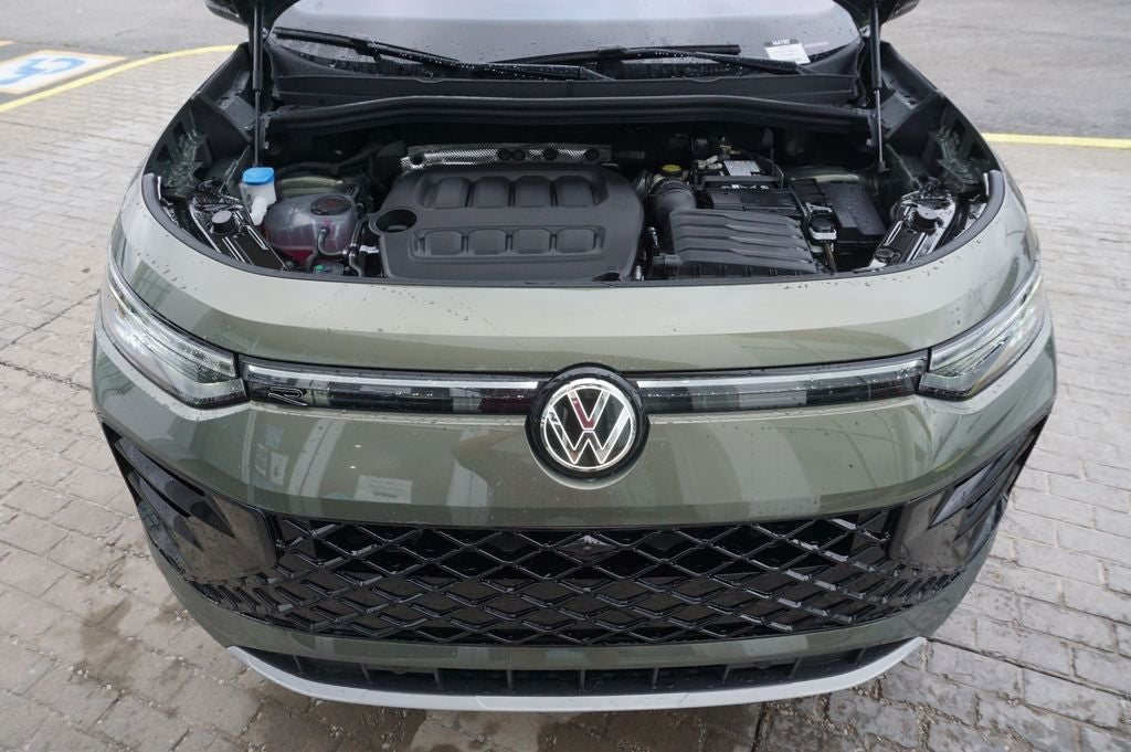 2026 Volkswagen Tiguan 2.0T SEL R-Line Turbo
