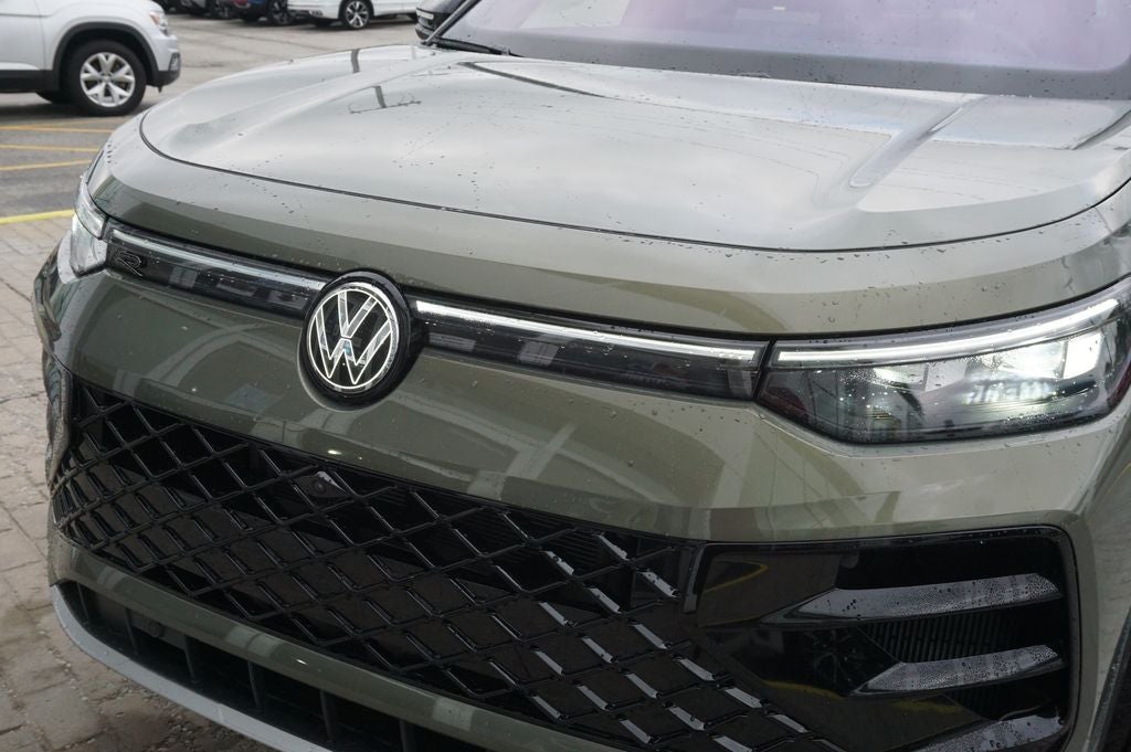 2026 Volkswagen Tiguan 2.0T SEL R-Line Turbo