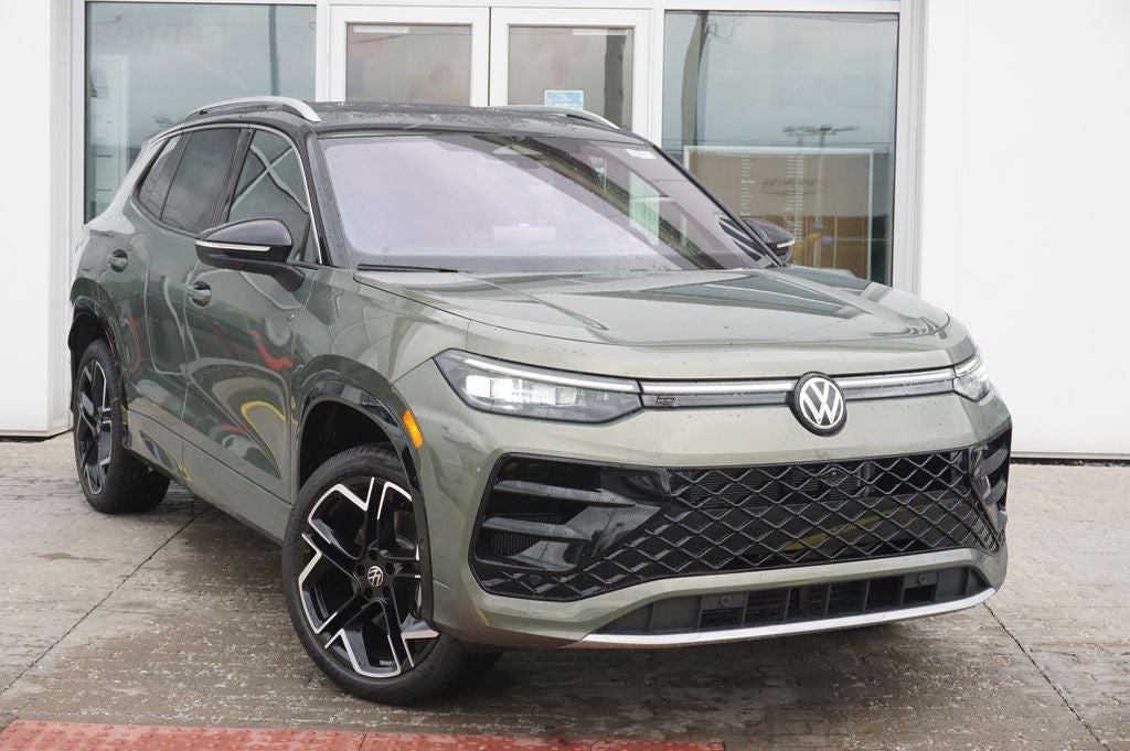 2026 Volkswagen Tiguan 2.0T SEL R-Line Turbo